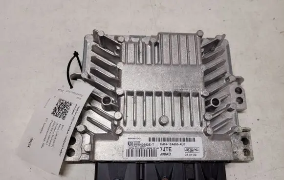 Ford Focus C-MAX Engine control unit/module 5WS40582ET 7M5112A650AUE