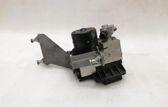 Mercedes-Benz S W220 ABS Pump A0044314612