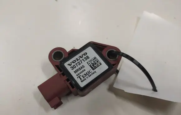 Volvo V50 Airbag deployment crash/impact sensor 30737138 MRSA5 8840A6