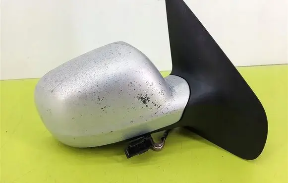 Volkswagen Golf IV Front door electric wing mirror LLR36946
