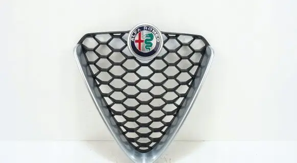 Alfa Romeo Giulia Front grill 156110134