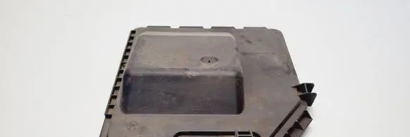 Opel Meriva A Fuse box cover 13144736
