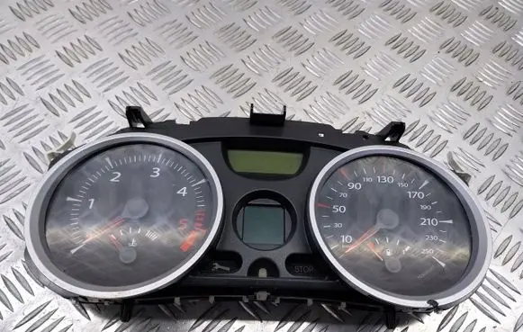 Renault Megane II Tachometer 8200408708