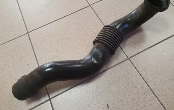 Renault Trafic II (X83) Air intake duct part 8200658370 93859239