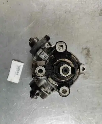 Volvo XC60 Fuel injection high pressure pump 31272896