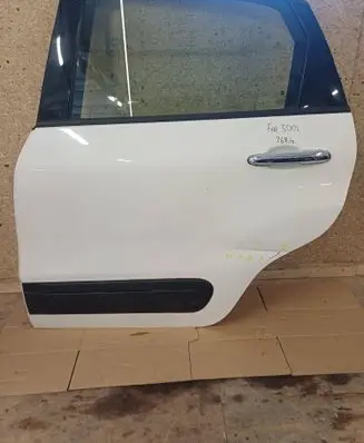 Fiat 500L Rear door 121212