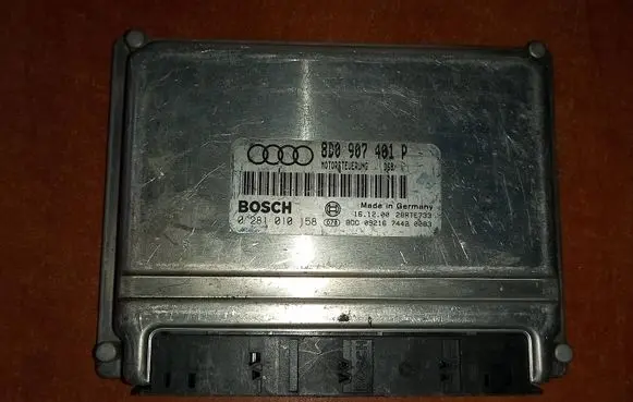 Audi A4 S4 B5 8D Engine control unit/module 8D0907401P 28RTE733 0281010158