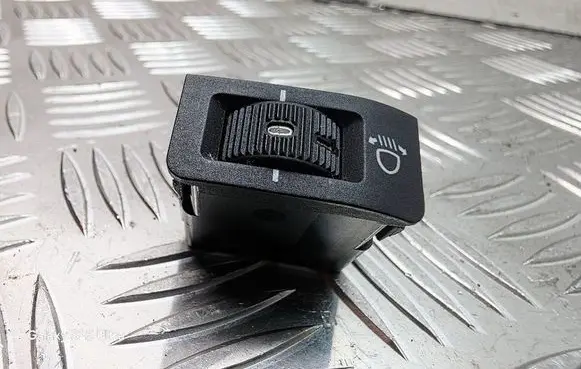 BMW 7 E38 Headlight level height control switch 8360843 61318360843