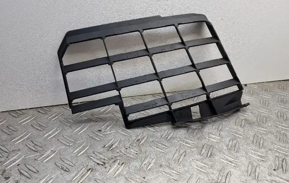 Audi A8 S8 D3 4E Intercooler air channel guide 4E0821172M
