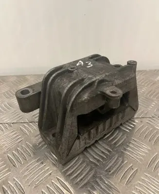 Audi A3 S3 8P Engine mount bracket 1K0199262BB