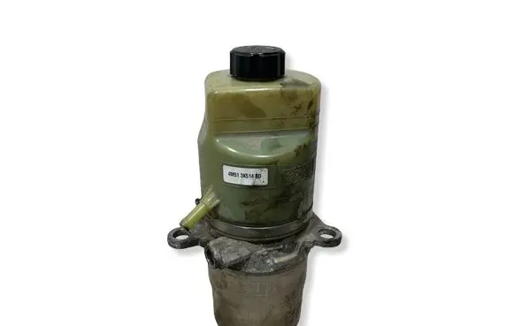 Ford Focus Power steering pump 4M513K514BD