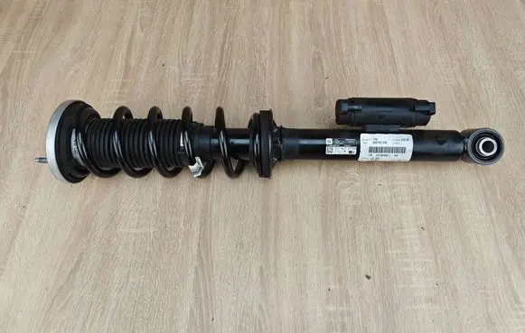 BMW 8 G16 Rear shock absorber with coil spring 6878128 6866806