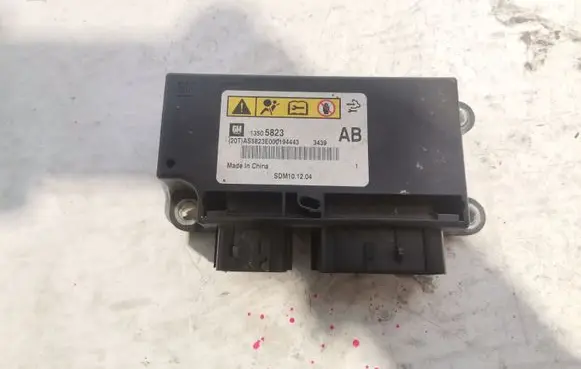 Chevrolet Cruze Airbag control unit/module 13505823