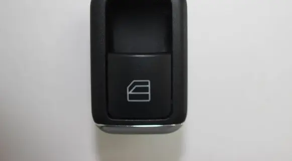 Mercedes-Benz E W212 Electric window control switch A2048707358 10034661 03139101