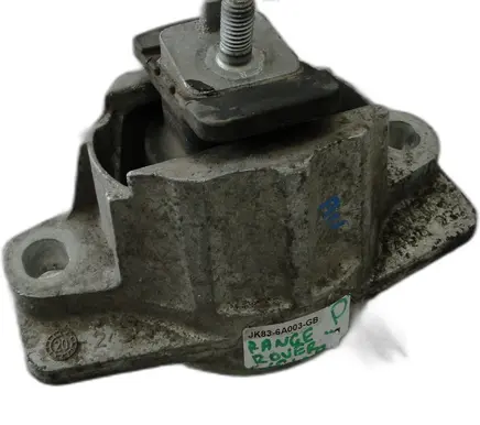 Engine mount vacuum valve