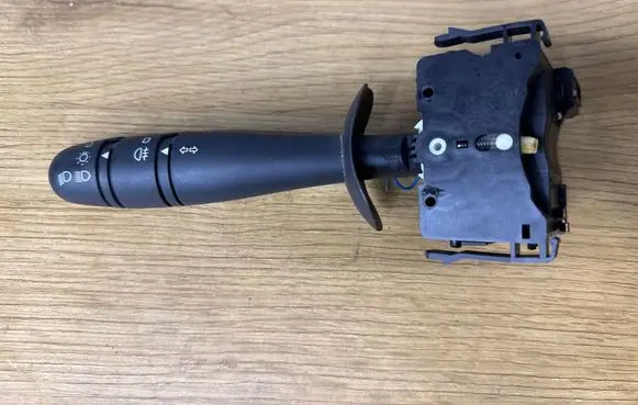 Opel Vivaro Indicator stalk 251563