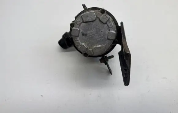 Mercedes-Benz E W213 Electric auxiliary coolant/water pump A0005002686
