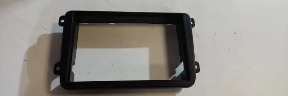 Volkswagen PASSAT B6 Radio/GPS head unit trim 86652