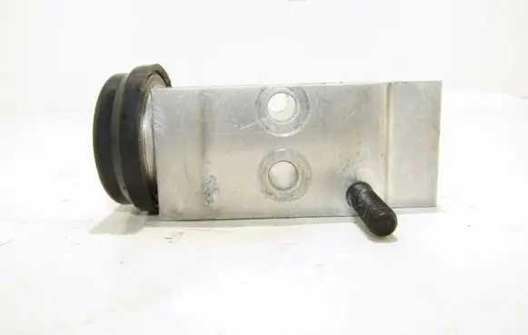 Air conditioning (A/C) expansion valve