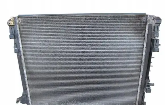 Maserati Quattroporte Coolant radiator