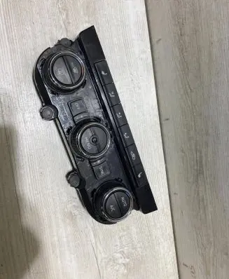 Skoda Octavia Mk3 (5E) Climate control unit 5E0907044R 5HB01128266