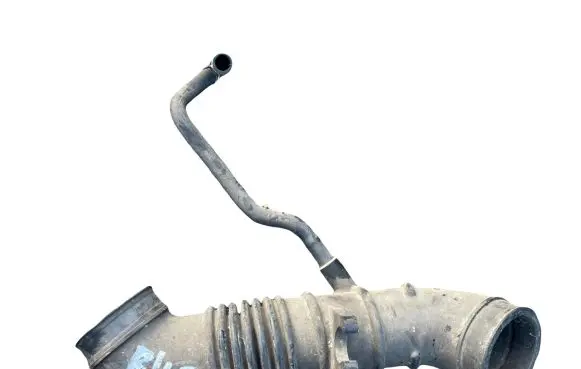 Mazda 323 F Air intake hose/pipe BP0113221