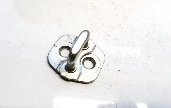 Nissan Leaf I (ZE0) Front door lock loop/hook striker 