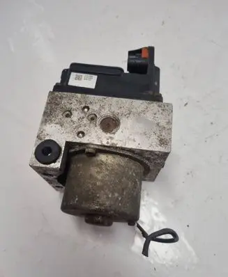 Nissan X-Trail T30 ABS Pump C47A695 J2520DD