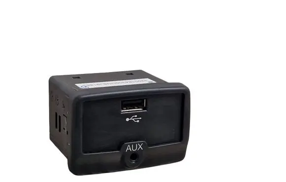 Fiat 500L AUX in-socket connector 