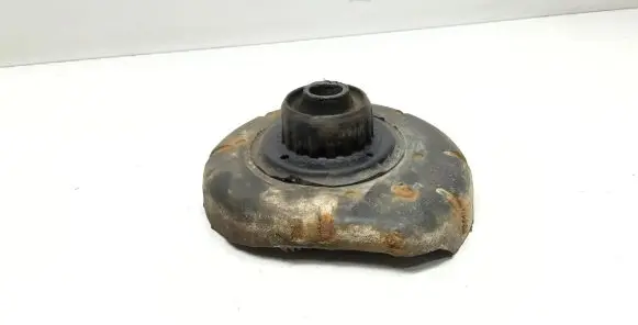 Volvo V70 Front coil spring rubber mount 15431624
