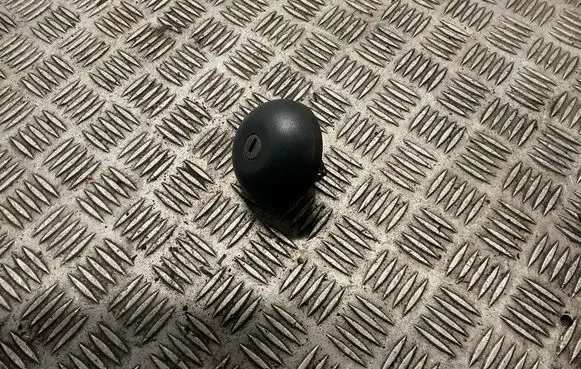 Renault Master II Fuel tank filler cap 