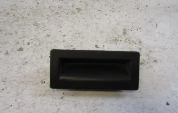 Skoda Superb B8 (3V) Tailgate opening switch 3V0827566