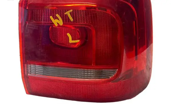 Volkswagen Touran II Rear/tail lights 176405