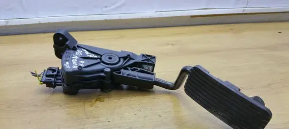Hyundai i30 Accelerator throttle pedal 100410K0140