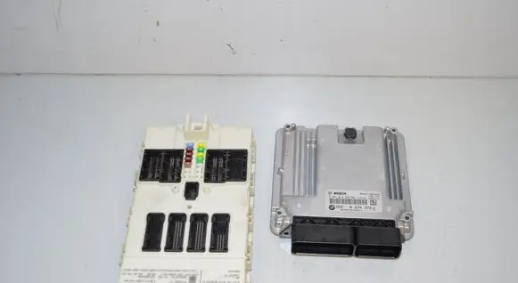 BMW 3 F30 F35 F31 Engine ECU kit and lock set 9315683 61355A563D1 5A563D1