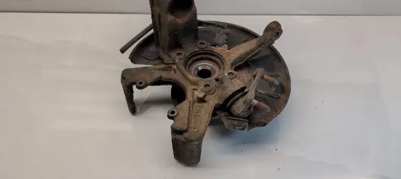 Volkswagen Golf VI Front wheel hub spindle knuckle