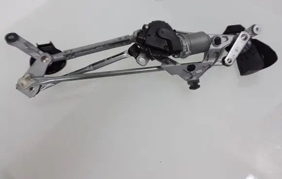Lexus CT 200H Front wiper linkage and motor 8511076030 1593004062