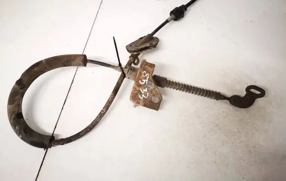 Mitsubishi Pajero Gear shift cable linkage