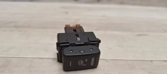 Nissan Note (E11) Seat heating switch 