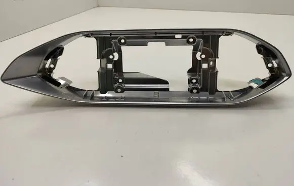 Radio/GPS head unit trim