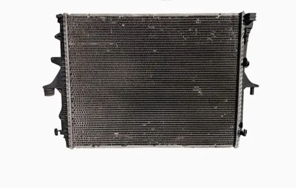 Audi Q7 4L Coolant radiator 7L6121253B