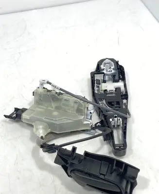 Citroen Jumpy Front door lock 16942543