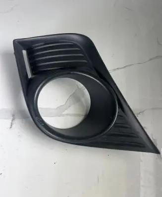 Lexus CT 200H Front fog light trim/grill 5211376040