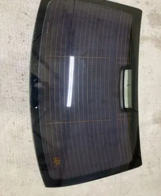 Renault Latitude (L70) Rear windscreen/windshield window 