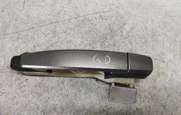 Opel Antara Rear door exterior handle