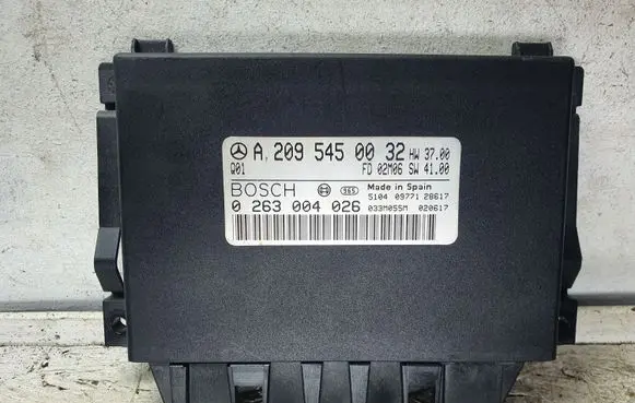 Mercedes-Benz C W203 Transmission gearbox valve body A2095450032 0263004026