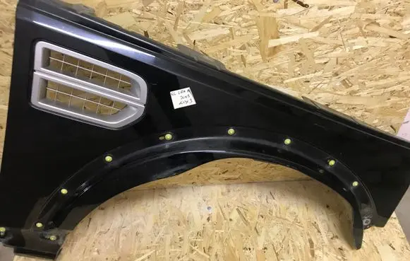 Land Rover Discovery 3 - LR3 Fender