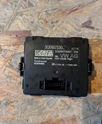 Volkswagen PASSAT B8 Gateway control module 3Q0907530G