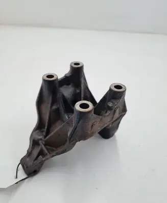 Audi A4 S4 B9 Engine mounting bracket 04L131159C