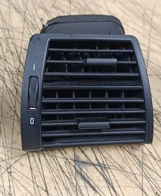 BMW X5 E53 Dash center air vent grill 64228402216 8402216